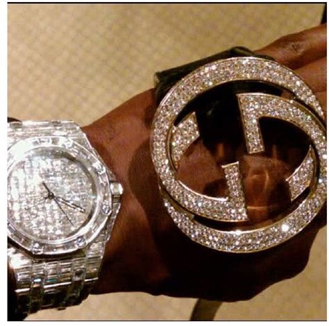 floyd mayweather diamond gucci belt|Floyd Mayweather spent $7 million in one day on luxury items.